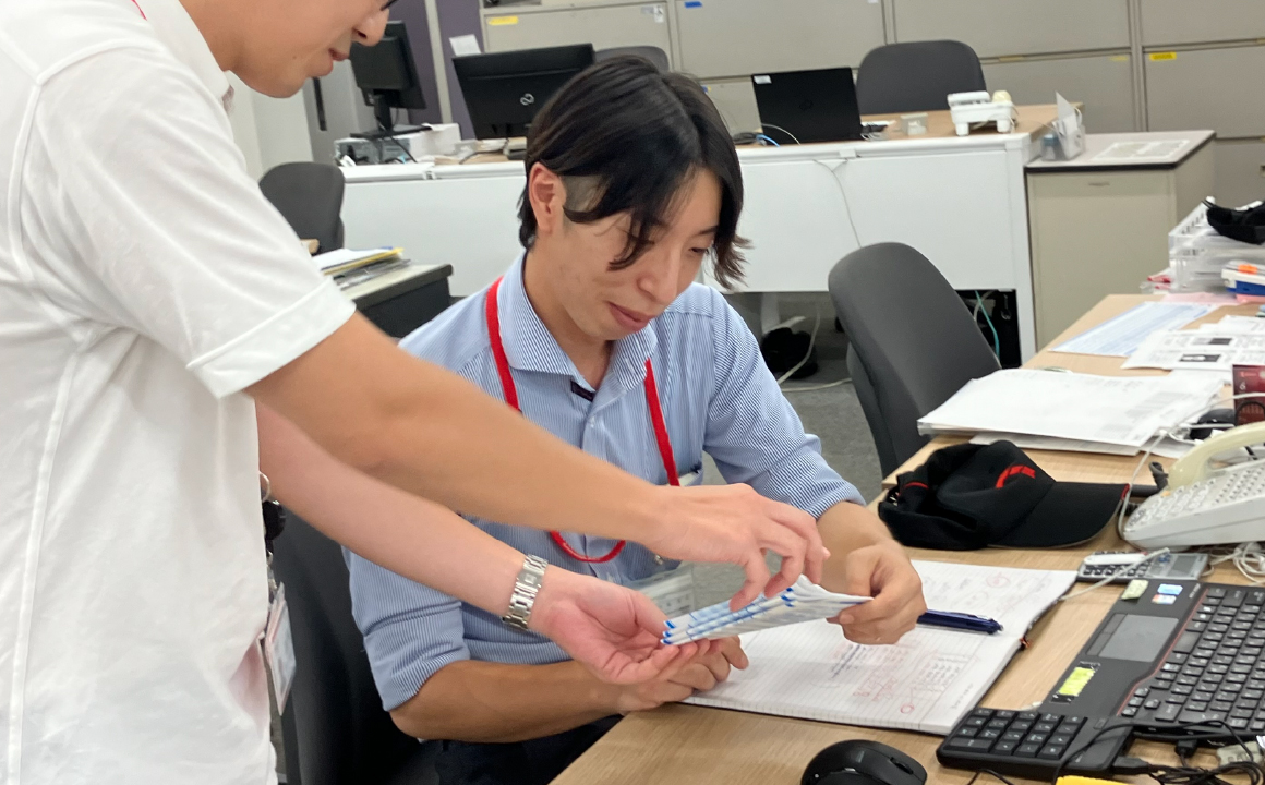 勤務中の様子